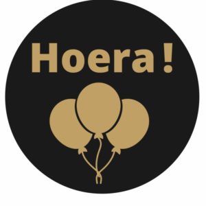 Cadeaustickers Hoera Ballonnen Zwart