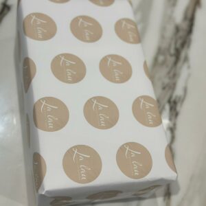 Uw eigen logo op cadeaupapier